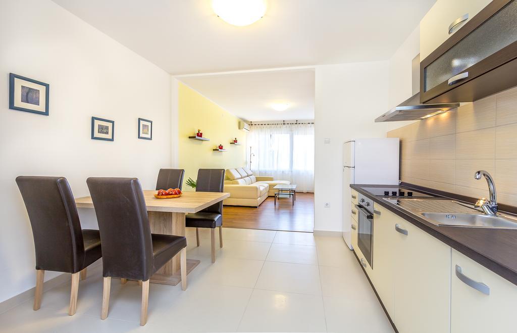 דירות Penthouse Castropola מראה חיצוני תמונה